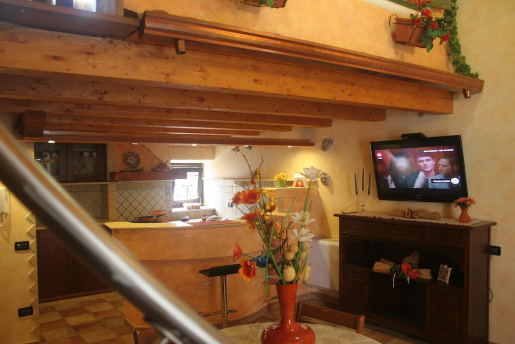 Alla Corte Dei Ventimiglia Montelepre Exterior photo